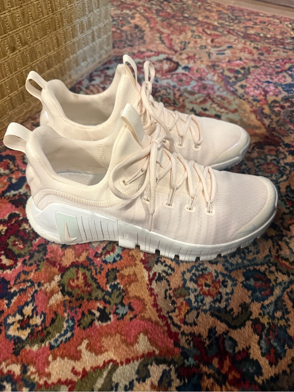 Nike Women's Metcon 6 EUC